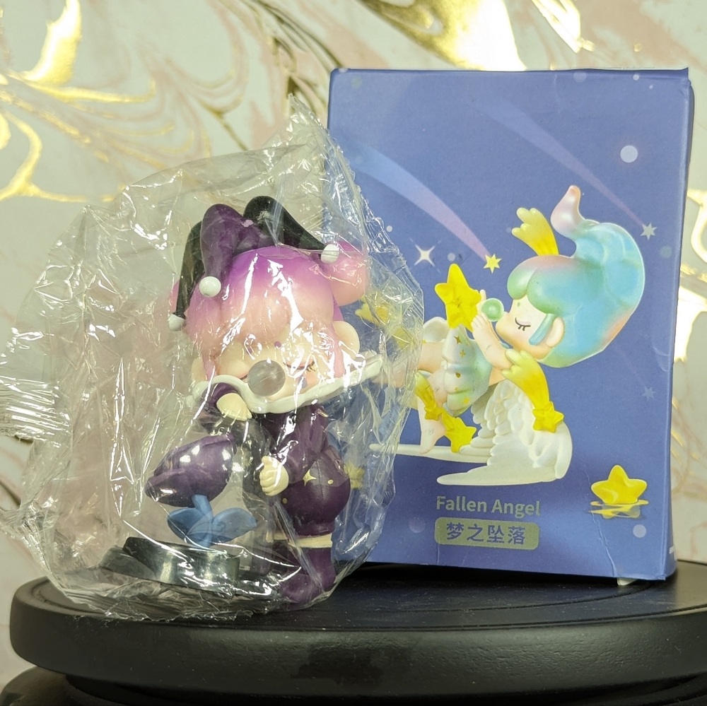 Fallen Angel Funny Joker Figurine with Purple Outfit, New, Paint Defects, Kawaii